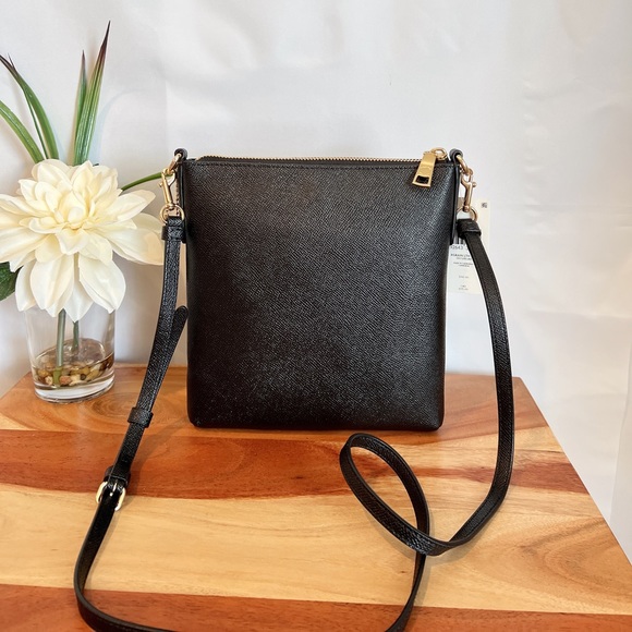 ❌SOLD❌NWT Coach Kitt Messenger Crossbody - Picture 2 of 10